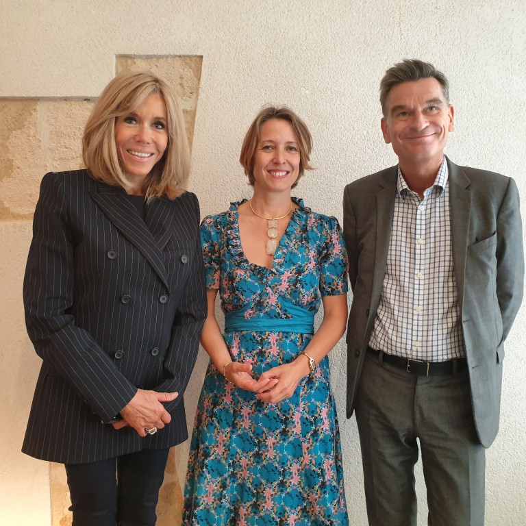 VISITE OFFICIELLE DE BRIGITTE MACRON - Dans le cadre des acquisitions du Mobilier National 